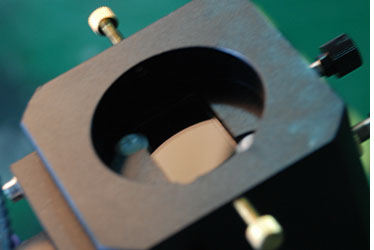 球盟会(中国)模具焊液晶光闸装置