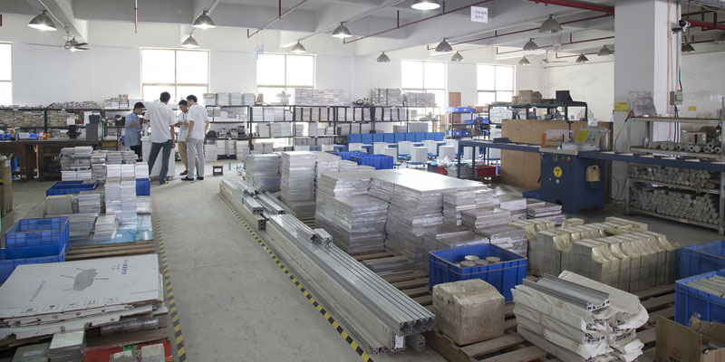 球盟会(中国)激光机加工车间一角