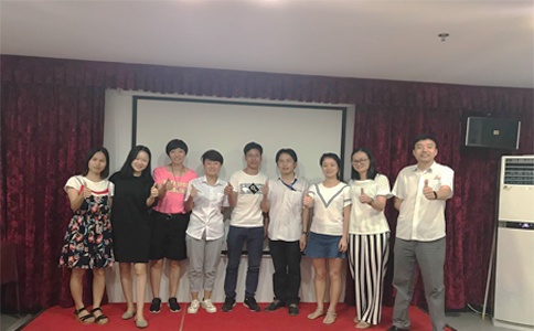  球盟会(中国)激光的家人们和各位美女初次见面！